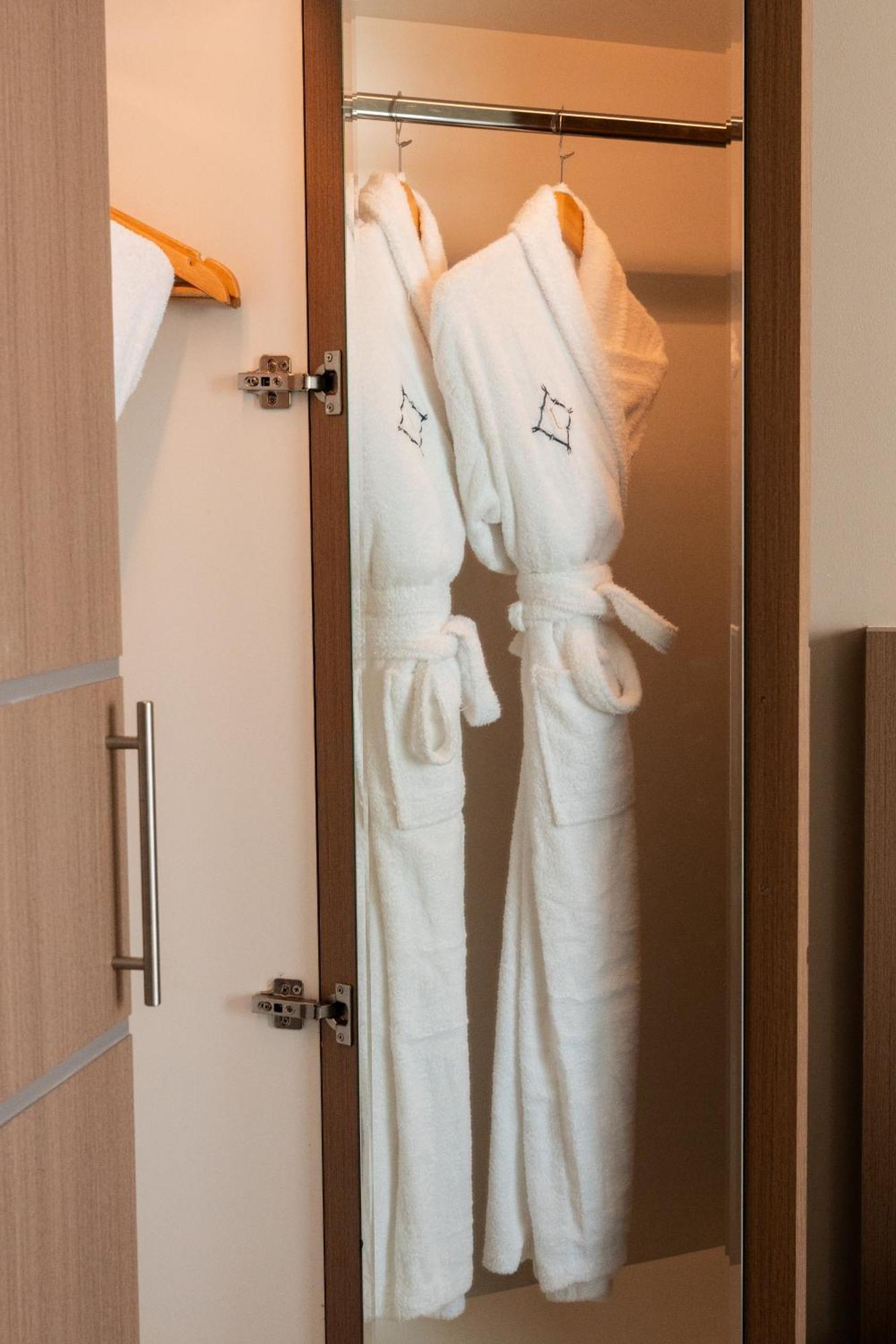Jood Hotel Apartments ดูไบ ภายนอก รูปภาพ
